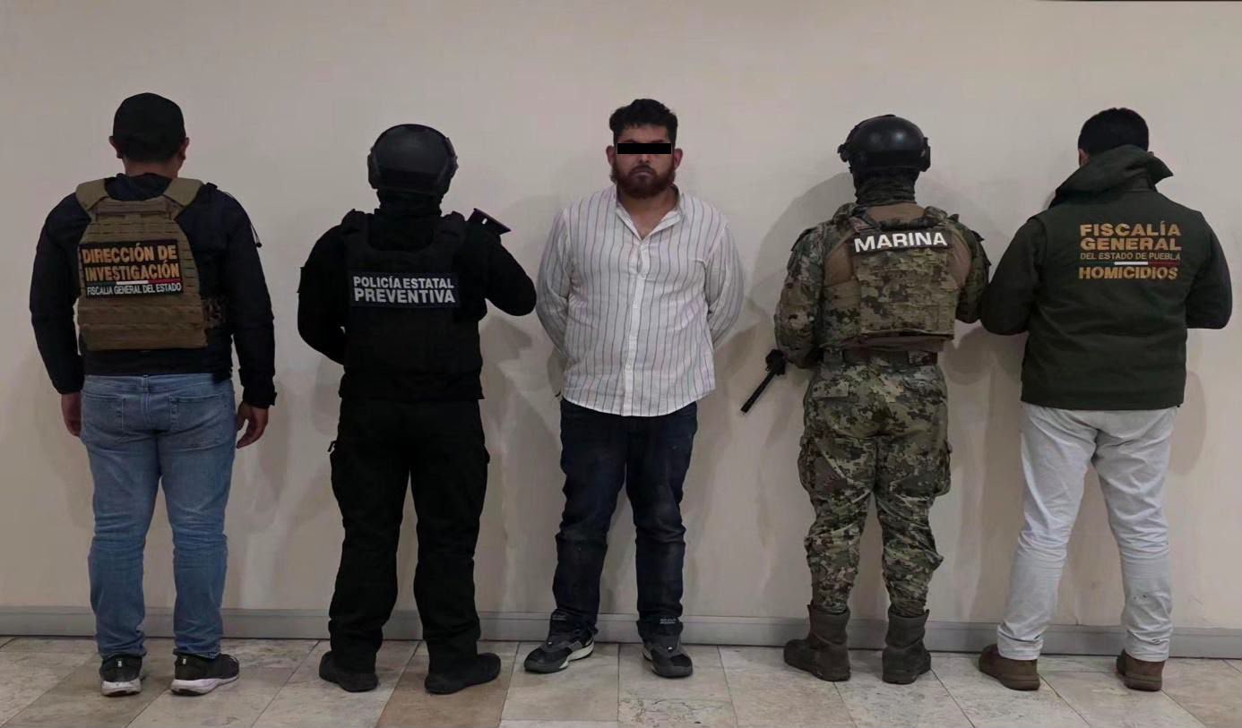 Detienen a presunto implicado del vehículo calcinado en el Periférico Ecológico