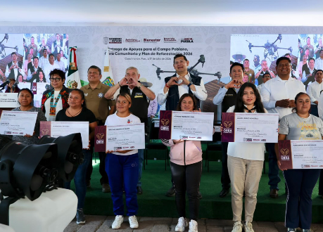 478 productores de la región de Cuautinchán recibieron fertilizante, maquinaria y obra comunitaria
