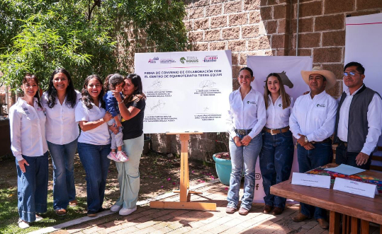 Gobierno de San Andrés Cholula y “Terra Equus” firman convenio para ofrecer terapias de equinoterapia