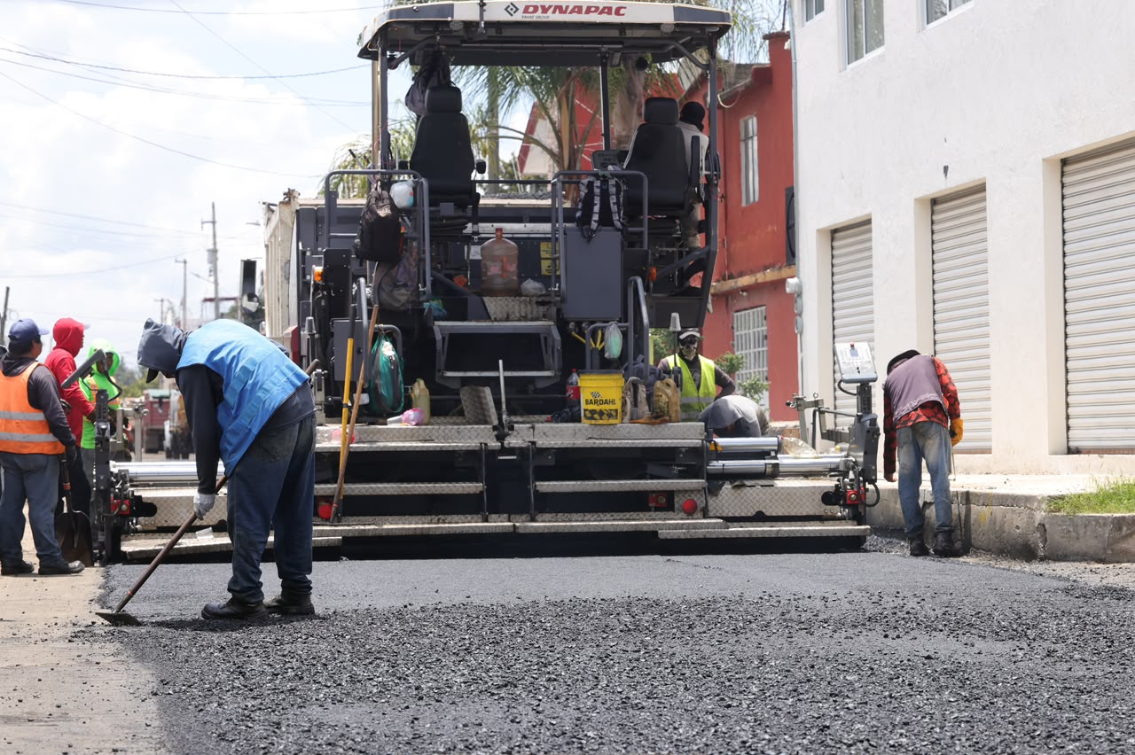 Gobierno del Estado Intensifica trabajos de pavimentación en juntas auxiliares